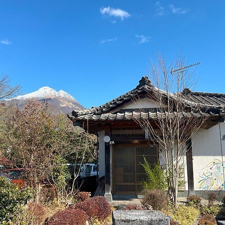 Assi House Hotel Yufuin Luaran gambar