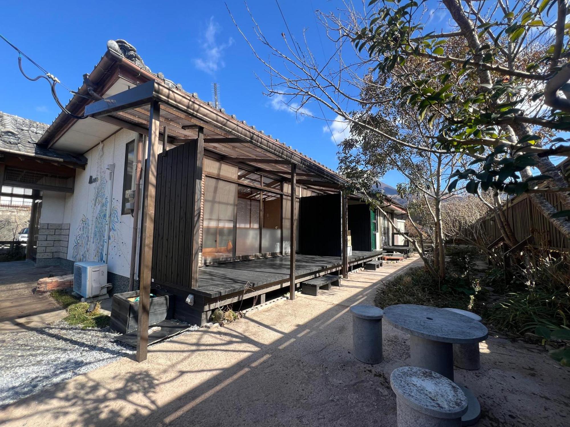 Assi House Hotel Yufuin Luaran gambar