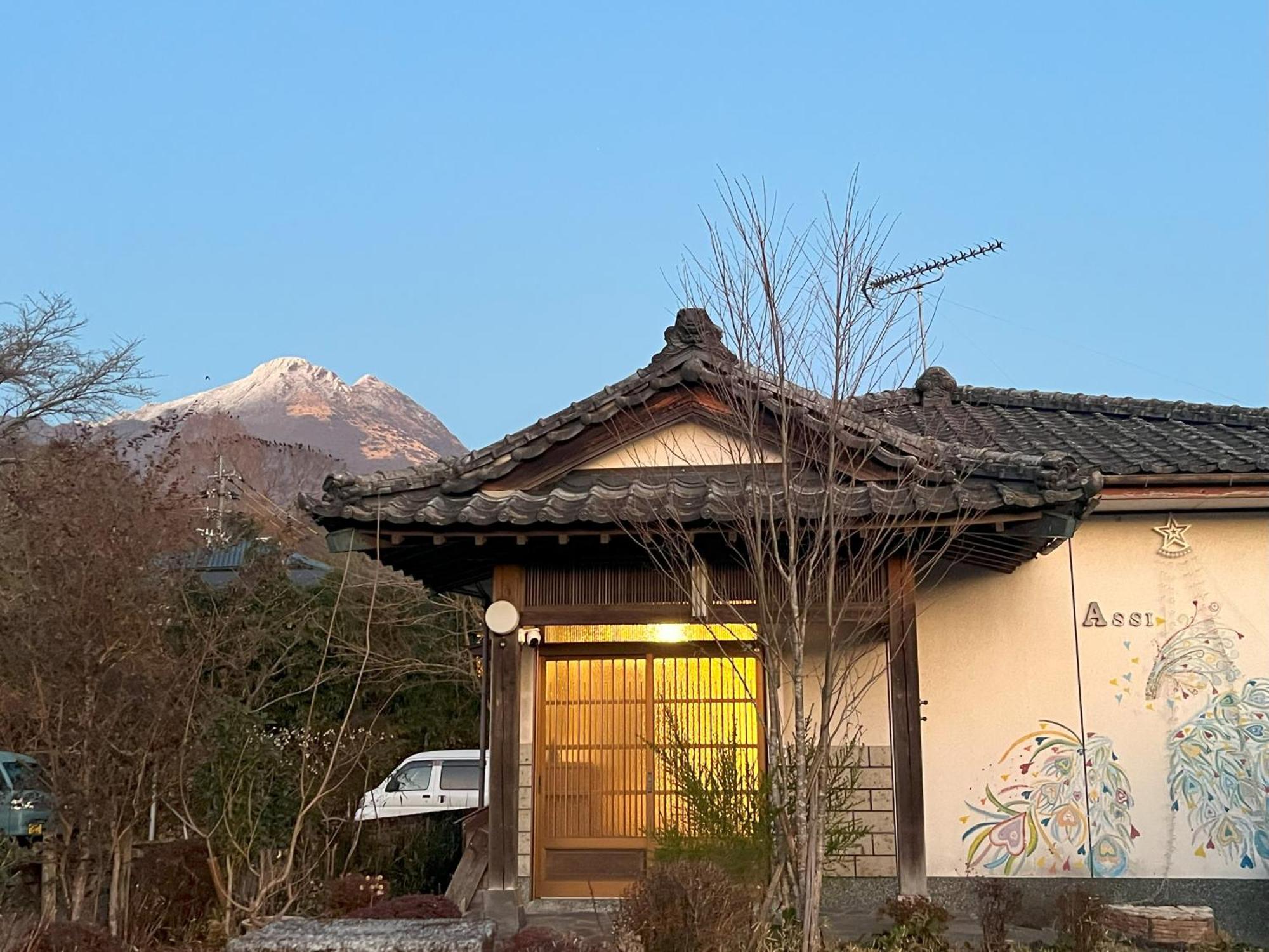 Assi House Hotel Yufuin Luaran gambar